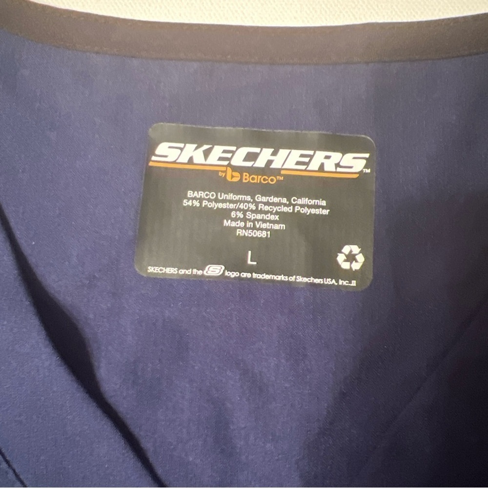 NWT Skechers By Barco Men's Scrub Top Navy Blue (A4) - Picture 5 of 7